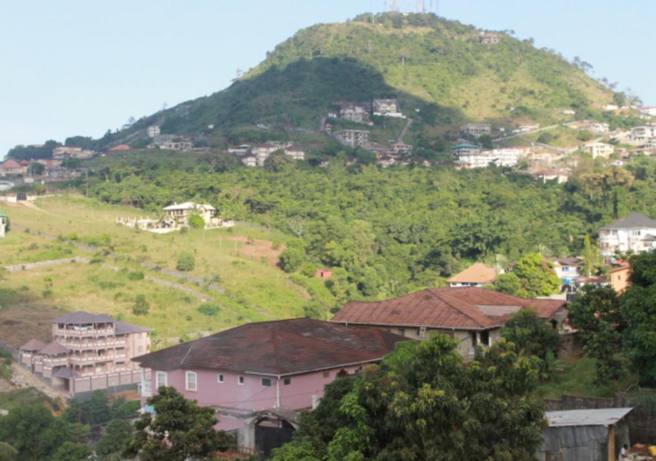 The Stafford Lodge Freetown Exterior photo